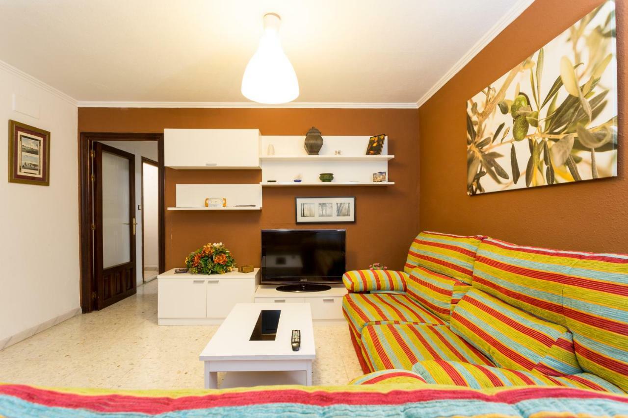 Apartament Holi-Rent Albareda Sewilla Zewnętrze zdjęcie