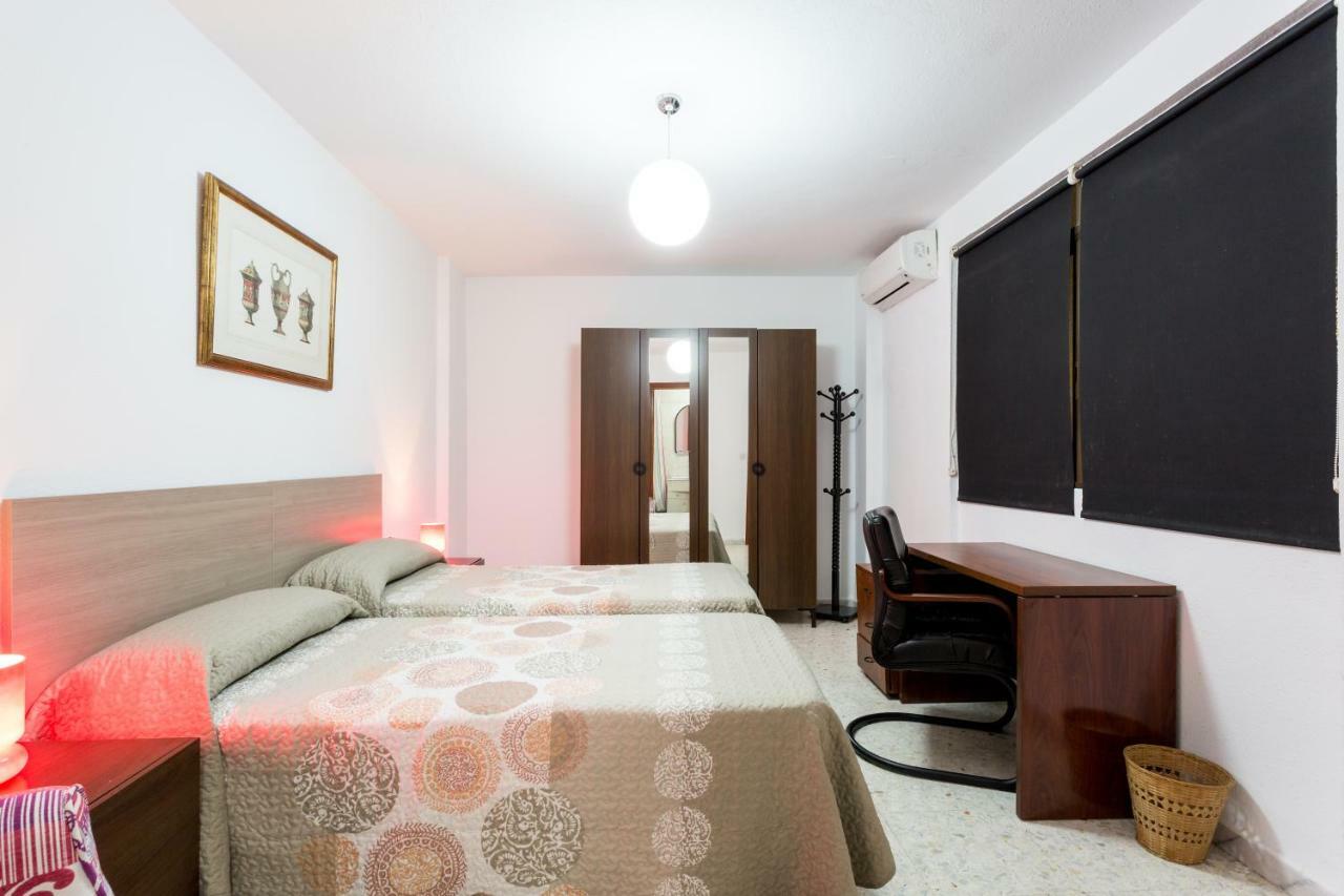 Apartament Holi-Rent Albareda Sewilla Zewnętrze zdjęcie