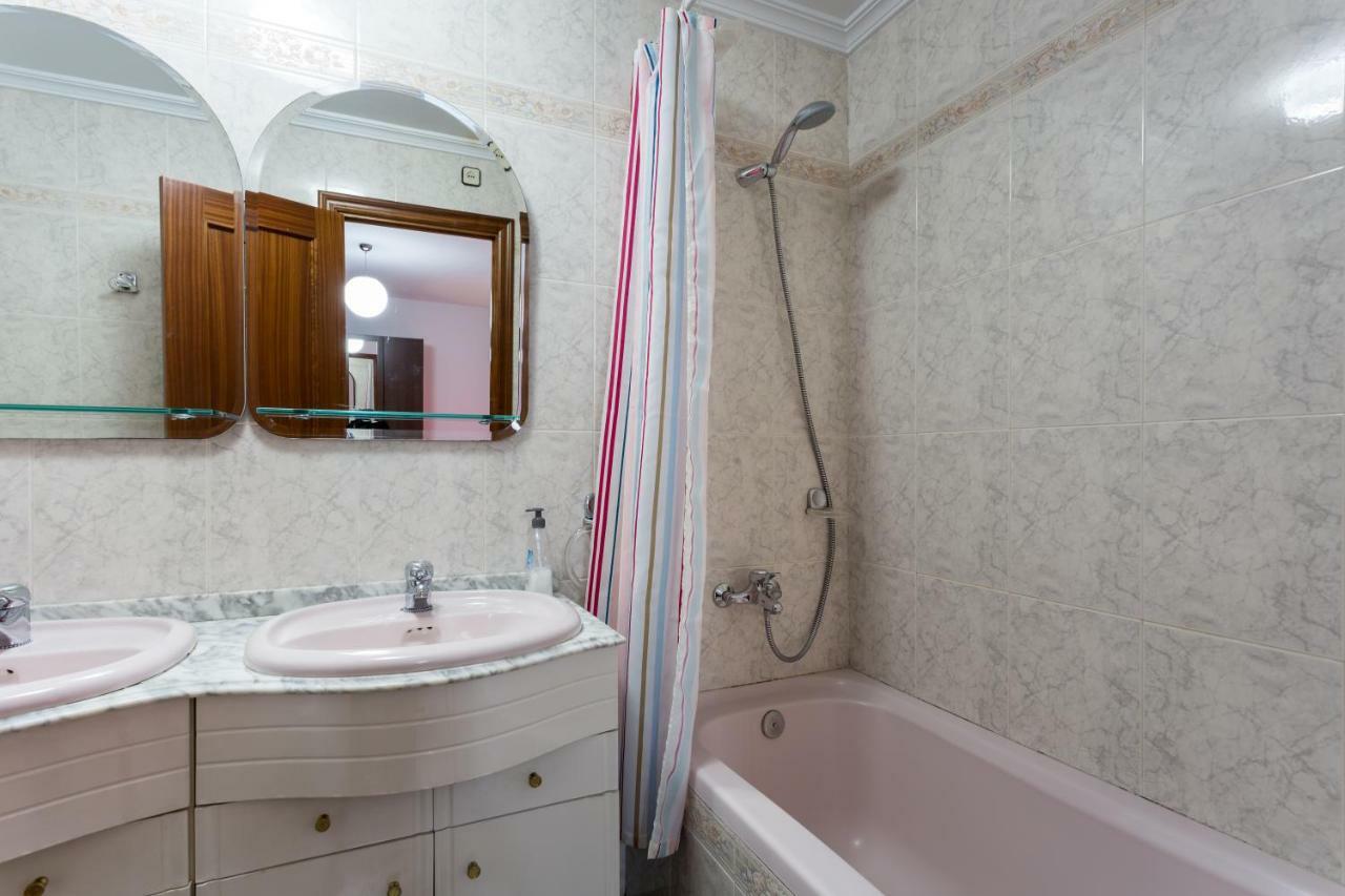 Apartament Holi-Rent Albareda Sewilla Zewnętrze zdjęcie