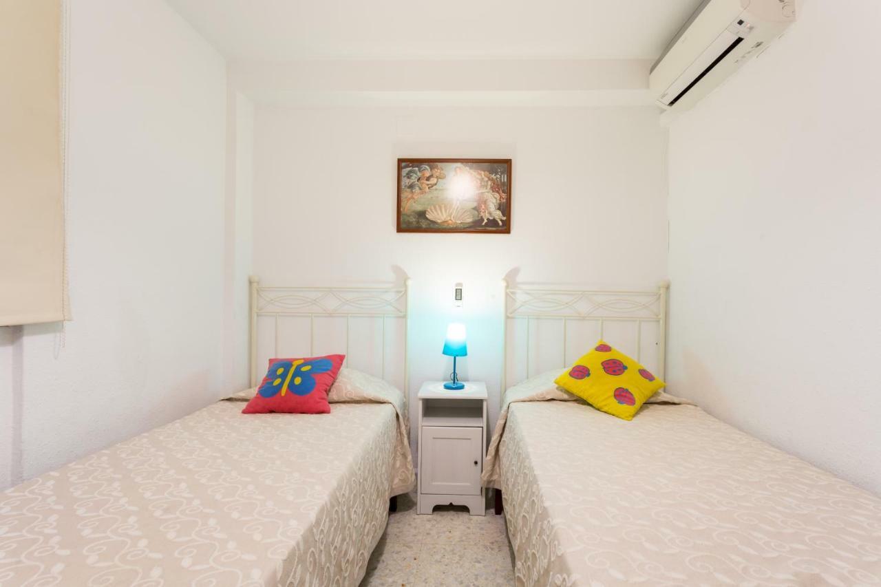 Apartament Holi-Rent Albareda Sewilla Zewnętrze zdjęcie